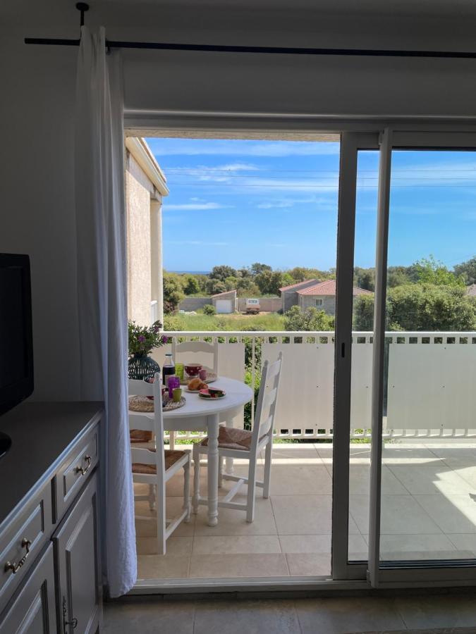 Bel appartement climatisé, vue mer Cervione Esterno foto